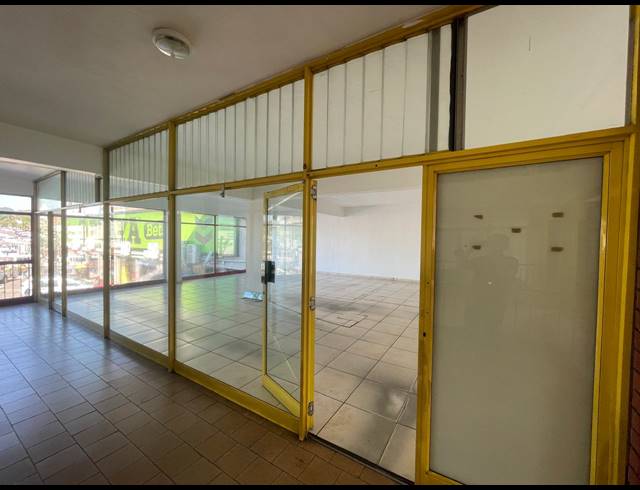 80M² RETAIL TO LET IN STARWOOD